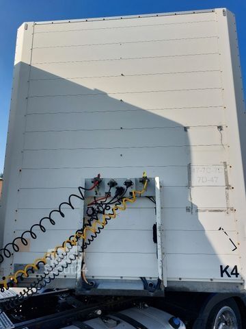 Semirimorchio furgonato SCHMITZ CARGOBULL SKO24 FP25 ISO Koffer-LIFT- verzinkt