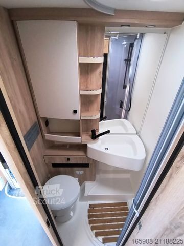 Półzintegrowany kamper EURAMOBIL PT 696 EB  Mercedes Alko Solar Autark