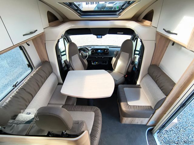 Półzintegrowany kamper EURAMOBIL PT 696 EB  Mercedes Alko Solar Autark