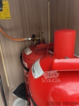 Alkoven Wohnmobil Ahorn Camp Alkoven 595 m. Solar & Wechselrichter