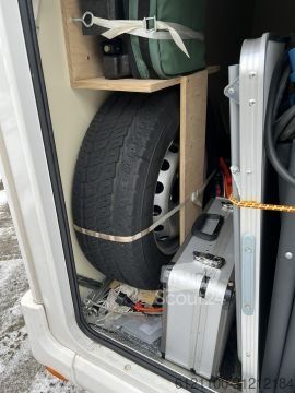 Alkoven Wohnmobil Ahorn Camp Alkoven 595 m. Solar & Wechselrichter