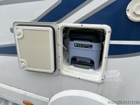 Alkoven Wohnmobil Ahorn Camp Alkoven 595 m. Solar & Wechselrichter