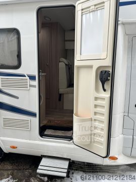 Alkoven Wohnmobil Ahorn Camp Alkoven 595 m. Solar & Wechselrichter