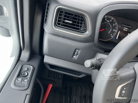 Alkoven Wohnmobil Ahorn Camp Alkoven 595 m. Solar & Wechselrichter