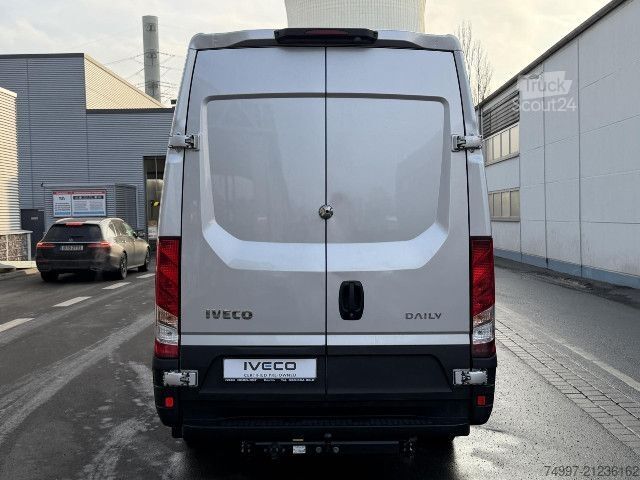 Slēgtais furgons IVECO 35S16 V AHK / Tempomat / RFK / Standhzg.
