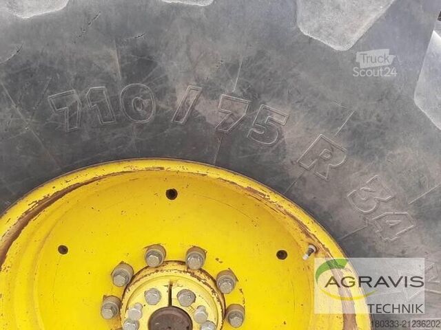 Tractor John Deere 8100