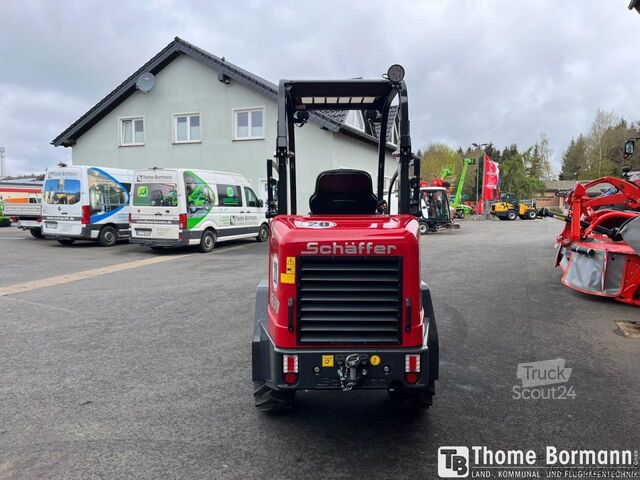 Plass traktor Schäffer 3630
