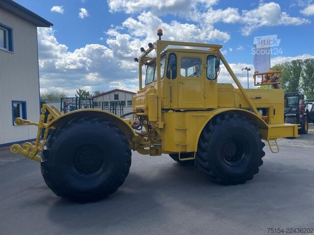 Traktör Kirovets K 701 V12