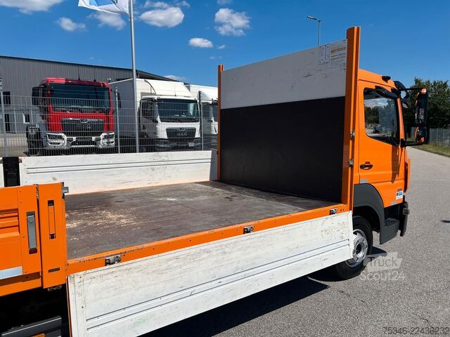 Персонализиран ван MERCEDES-BENZ Atego 821 L Pritsche6,10m/3 Sitze/Nur 70 tkm/Top