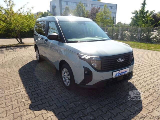 Furgone FORD Transit Courier Doppelkabine Trend Aut. AHK WiPa