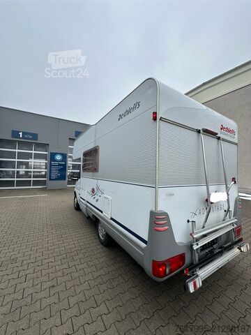 Avtodom z nadgradnjo (alkoven) Dethleffs Alkoven