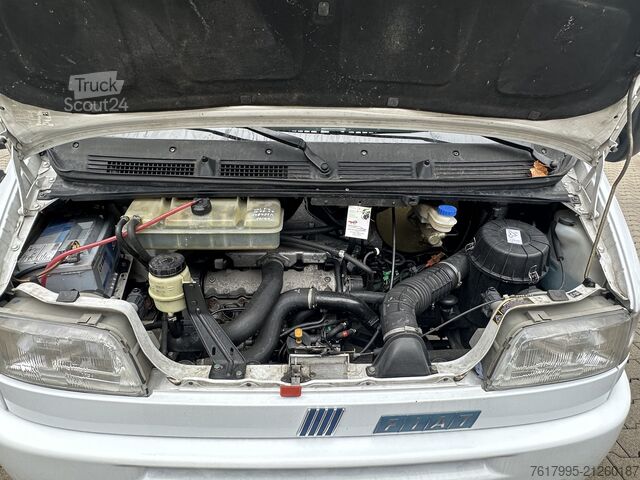 Avtodom z nadgradnjo (alkoven) Dethleffs Alkoven