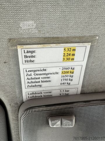 Avtodom z nadgradnjo (alkoven) Dethleffs Alkoven