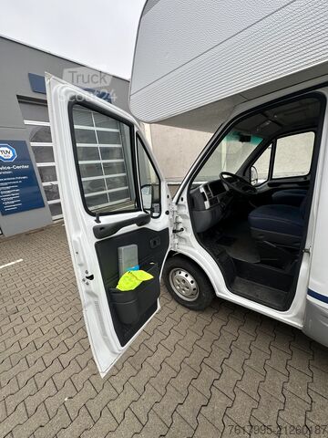 Avtodom z nadgradnjo (alkoven) Dethleffs Alkoven