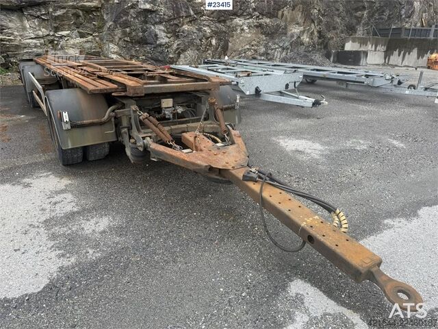 Portalarmsystem Kaupe 3 akslet hook trailer with tipper for sale as a re