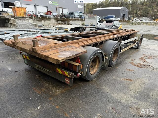 Portalarmsystem Kaupe 3 akslet hook trailer with tipper for sale as a re