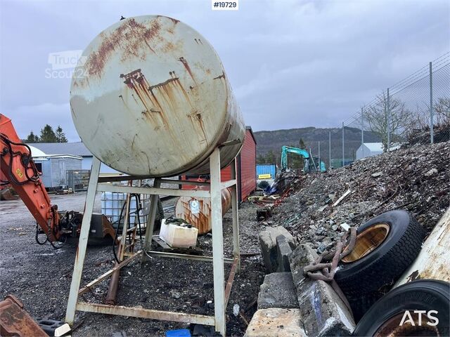 Utilaj de construcții  Dieseltank 6000L