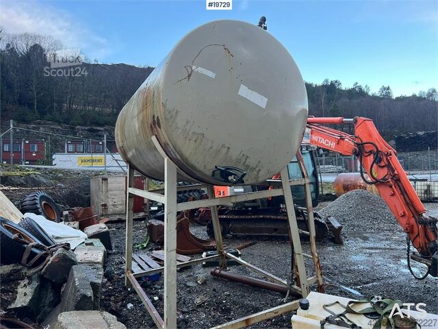 Utilaj de construcții  Dieseltank 6000L