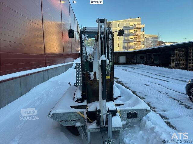 Mini excavator Bobcat E19 mini excavator w/ trailer, digging bucket, san