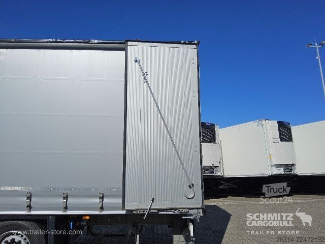 Avoin puoliperävaunu pressulla Schmitz Cargobull Curtainsider Standard Getränke
