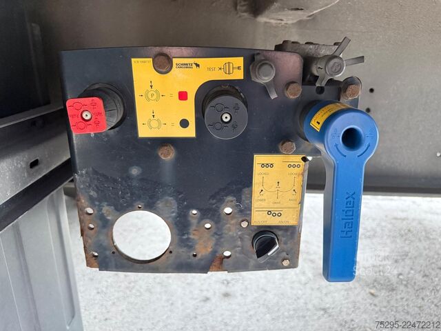 Veicolo commerciale Schmitz Cargobull 3 Achs Standard Liftachse ALCOA ALU TÜV03 2027
