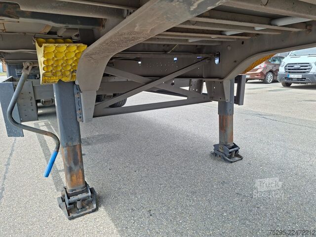 Veicolo commerciale Schmitz Cargobull 3 Achs Standard Liftachse ALCOA ALU TÜV03 2027
