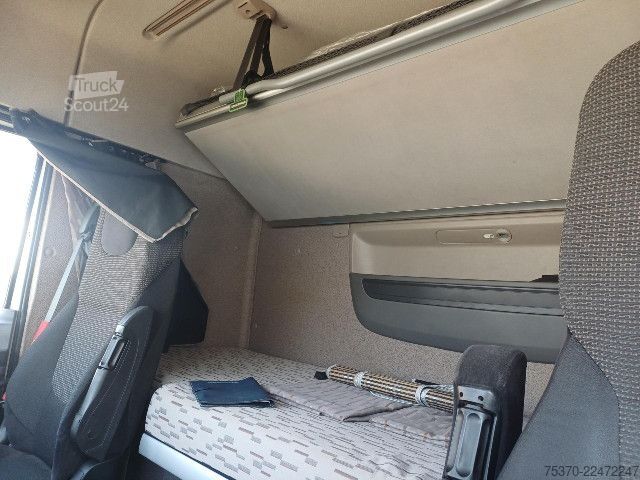 وحدة جرار قياسية DAF XF460