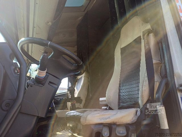 Standardowy ciągnik siodłowy IVECO STRALIS AS440S50T/P