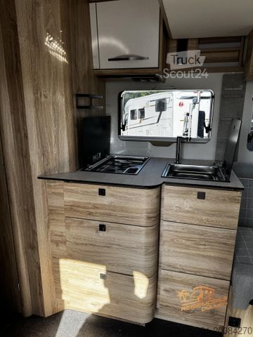 Halvintegrerad husbil EURAMOBIL Profila T 726 EF Comfort 3xMondial Backofen RFK