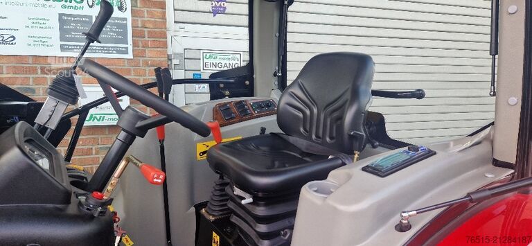 Tractor YTO NMF 554C 55 PS Allrad Traktor Schlepper