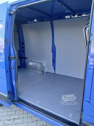 Furgón techo alto Renault Master T33 2.3 dci 135cv L2H2 Ice E6d-temp