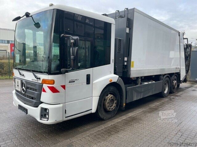 Camion à ordures Mercedes-Benz 2630 6x2 Econic Zöller Magnum XXL 22