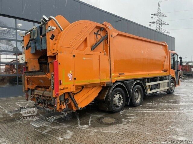 Camion à ordures Mercedes-Benz 2635 6x2 Econic Geesink/Euro6