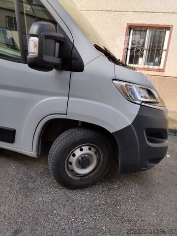 Rulotă/autocaravană Fiat Ducato Weinsberg Carabus 600 K | 2023 | EURO 6 | Venditore professionale