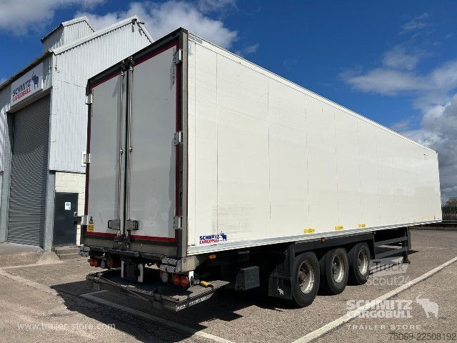 Рефрижераторный полуприцеп Schmitz Cargobull Reefer Standard Taillift