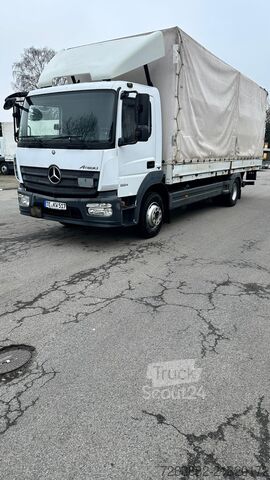Ciężarówka z platformą i plandeką (firanka) Mercedes-Benz Atego 1224 Plane Curtain T Atego Hebebühne mit Fernbedinung