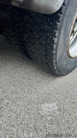 Ciężarówka z platformą i plandeką (firanka) Mercedes-Benz Atego 1224 Plane Curtain T Atego Hebebühne mit Fernbedinung