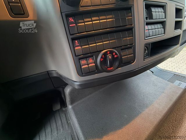 Furgoneta caja MAN TGL 8.190  Isolier Koffer mit Ladebordwand