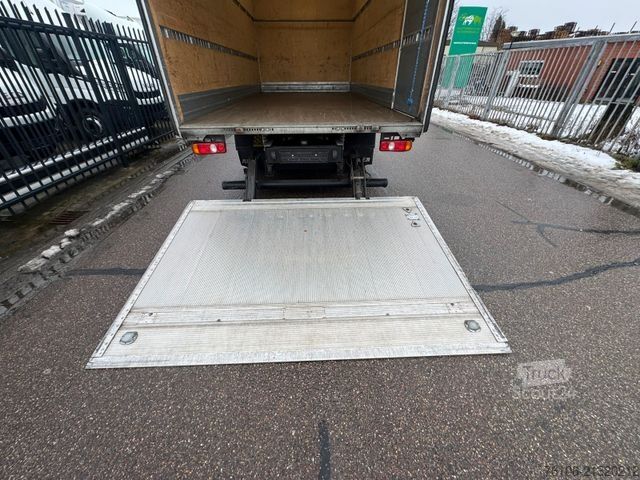 Transporter mit Koffer FUSO Canter 7C18 Koffer mit Ladebordwand *Klima*