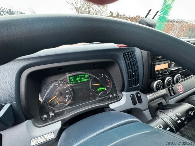 Transporter mit Koffer FUSO Canter 7C18 Koffer mit Ladebordwand *Klima*