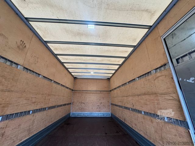 Transporter mit Koffer FUSO Canter 7C18 Koffer mit Ladebordwand *Klima*