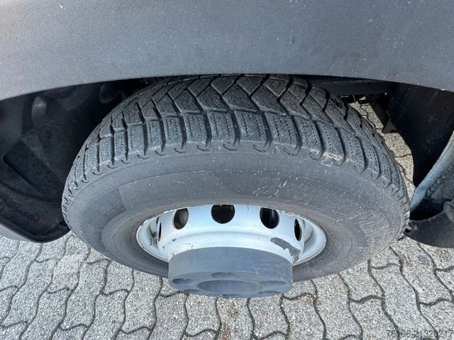 Fourgon tôlé IVECO Daily 70C17 Koffer mit Ladebordwand*4 STÜCK*