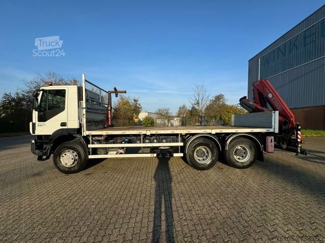 Grua montada em camião IVECO Trakker AD 260 Fassi F135a