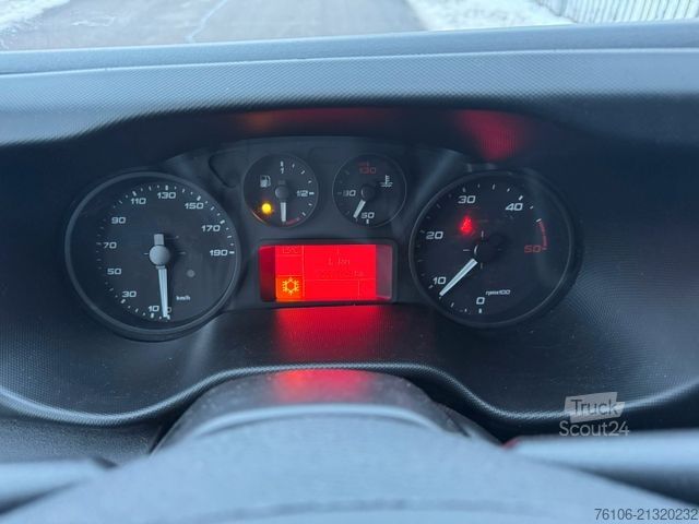 Fourgon tôlé IVECO Daily 35S16 Koffer mit Ladebordwand *Klima-aut.*