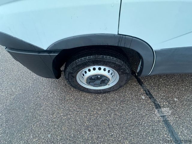 Fourgon tôlé IVECO Daily 35S16 Koffer mit Ladebordwand *Klima-aut.*