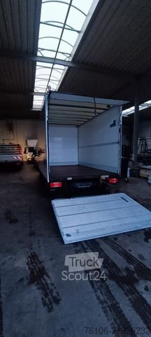 Fourgon tôlé IVECO Daily 35S16 Koffer mit Ladebordwand *Klima-aut.*