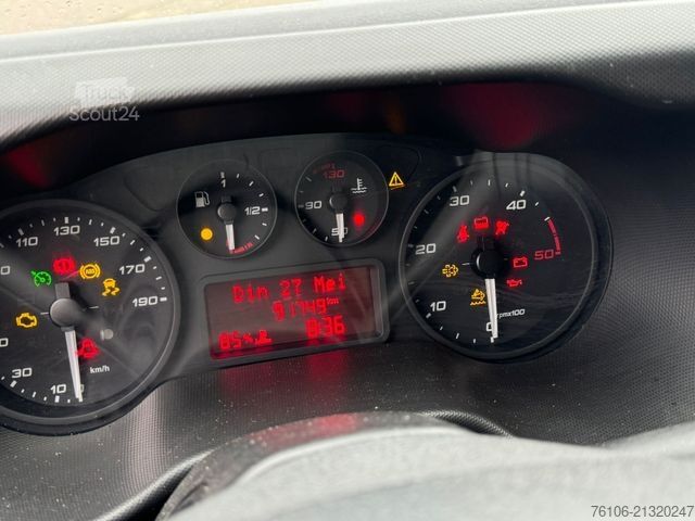 Fourgon tôlé IVECO Daily 70C15 Koffer *Klima*Ahk*