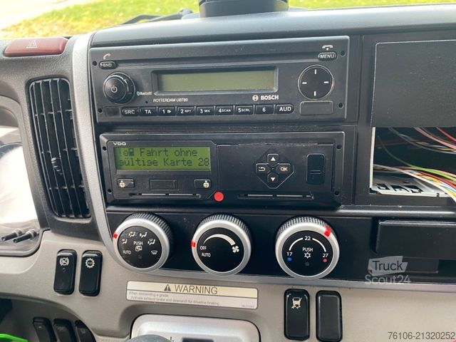 Camião de caixa fechada FUSO Canter 9C18 Koffer mit Ladebordwand