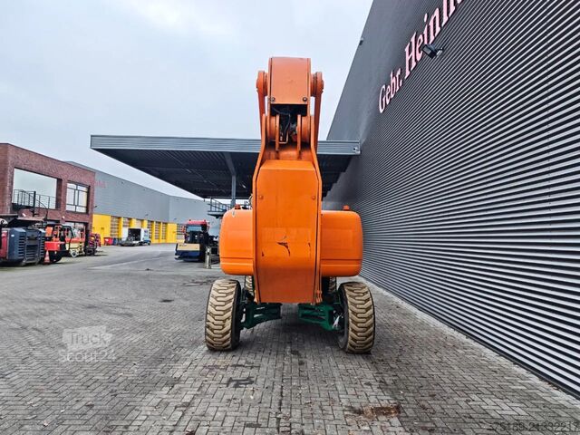 Teleskopinė platforma Genie Z-135-70 4WD