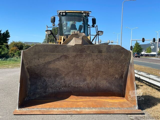 Lader Caterpillar 966K